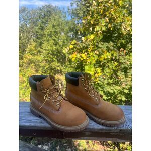 Timberland  Boys Waterproof 6" Boots Nubuck  Sz 3